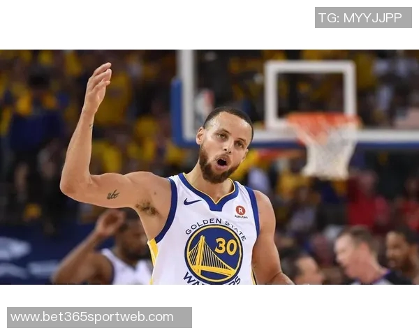 库里强调年轻球员的重要性呼吁全队以积极能量共同努力争胜